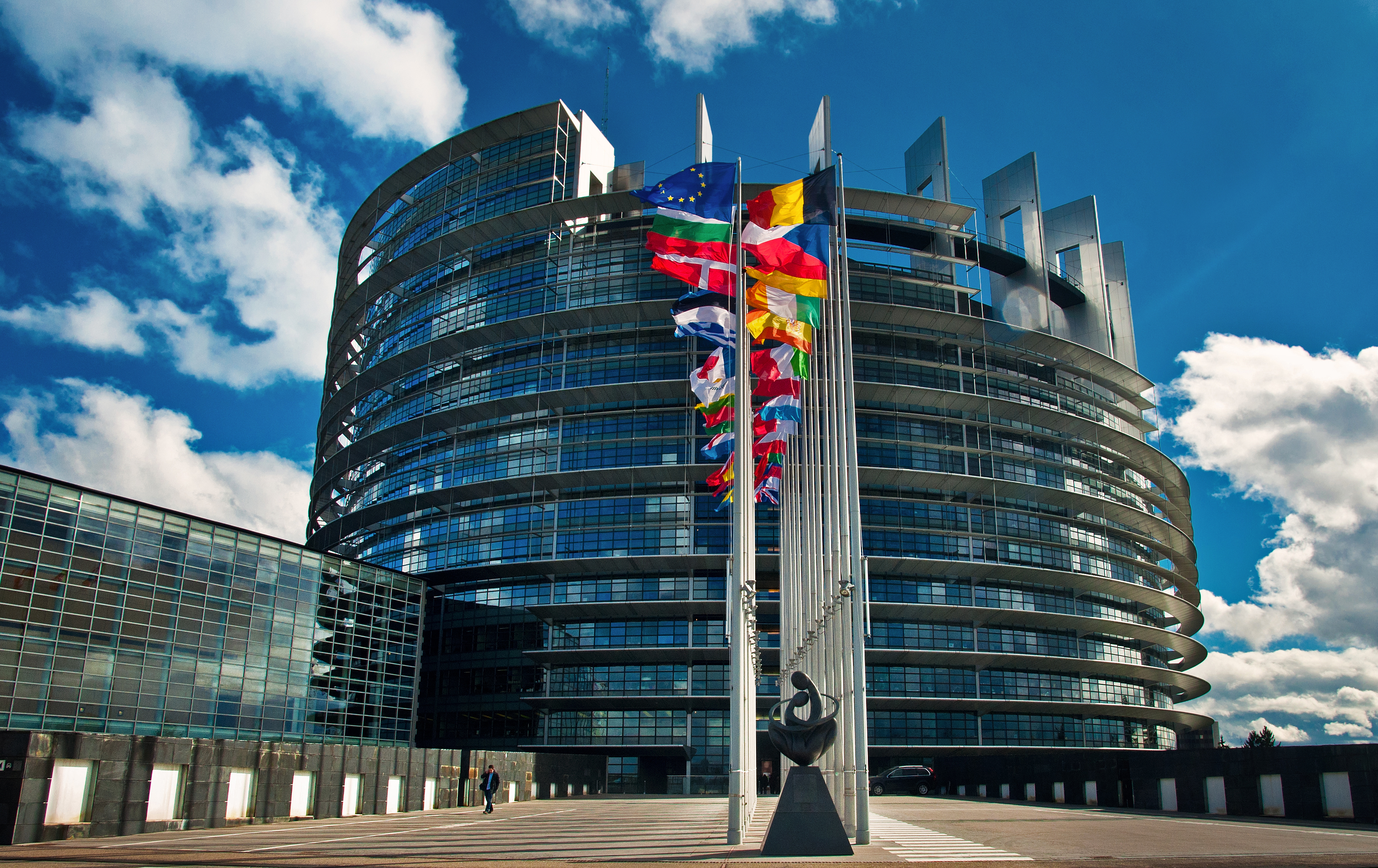 Совет европы оон. Европейский парламент Страсбург. Здание Европарламента в Брюсселе. Европейский совет Брюссель. Здание Европарламента в Страсбурге.
