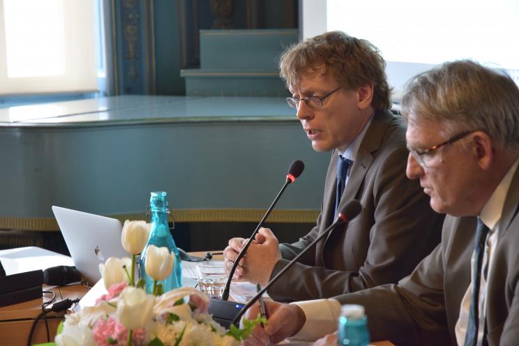 SIPRI Senior Researcher, Pieter Wezeman and Director of the Swedish Institute Alexandria, Peter Weiderud