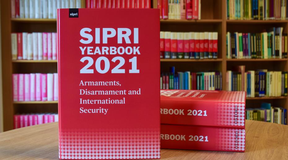 Ukrainian translation of SIPRI Yearbook 2021 now available