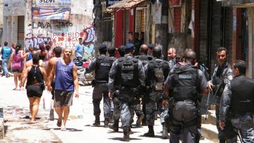 Police entering the Complexo do Alemao during the 2010 Rio de Janeiro Security Crisis